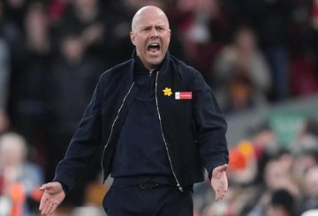 CCTV5在线直播-利物浦旧将彭南特质疑斯洛特换人致丢球|热刺|埃基蒂克|恩古莫哈|弗林蓬|加克波_新浪体育_新浪新闻